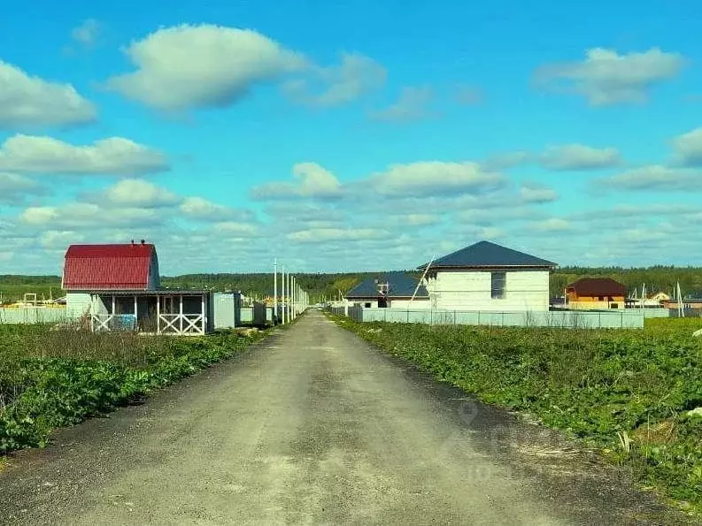 Участок в Московская область, Сергиево-Посадский городской округ, д. ... - Фото 0