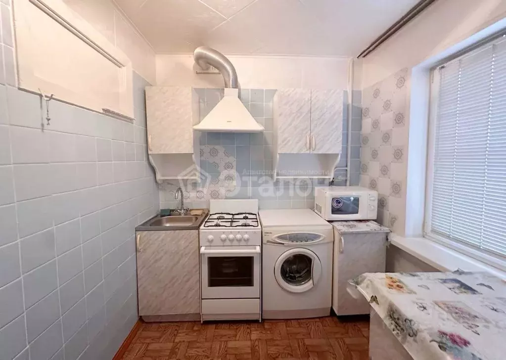 2-к кв. Волгоградская область, Волгоград Елецкая ул., 12 (48.7 м) - Фото 2