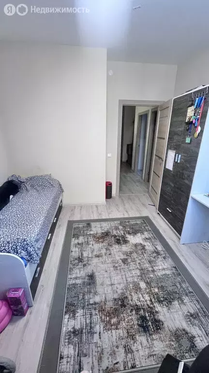 3-комнатная квартира: Верхняя Пышма, улица Алексея Латышова, 3 (69.7 ... - Фото 1