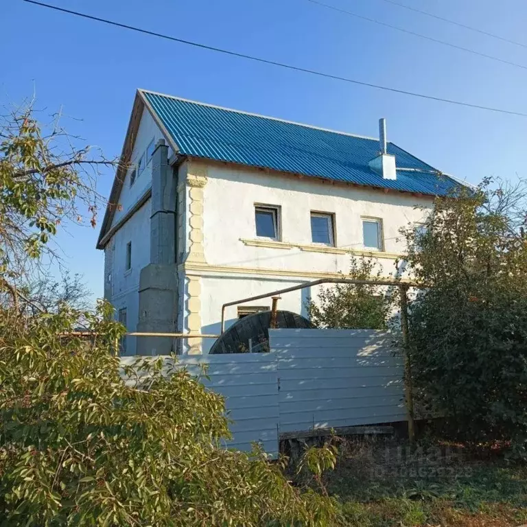 Дом в Волгоградская область, Городищенский район, Краснопахаревское ... - Фото 1