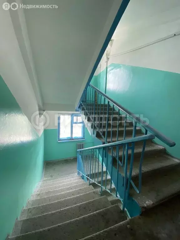3-комнатная квартира: Мурманск, улица Свердлова, 8к5 (56.4 м) - Фото 0