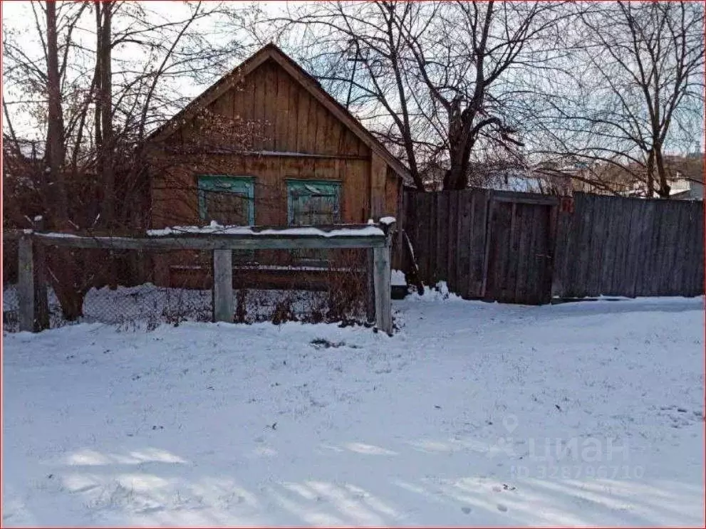 Дом в Курганская область, Куртамыш ул. Гоголя, 11 (18 м) - Фото 1