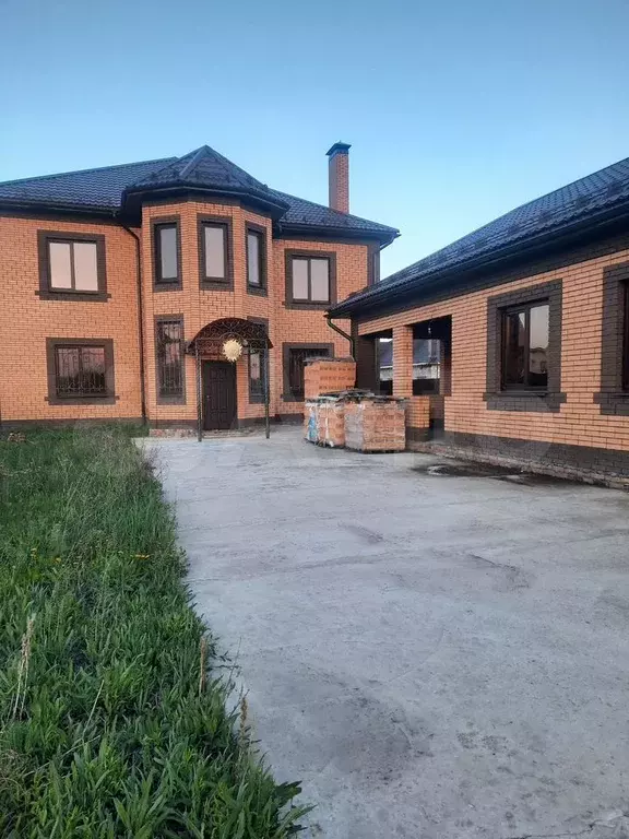 Дом 383 м на участке 10 сот. - Фото 0