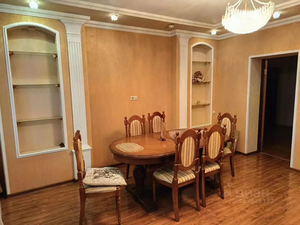 3-к кв. Омская область, Омск ул. Чкалова, 31 (127.0 м) - Фото 2