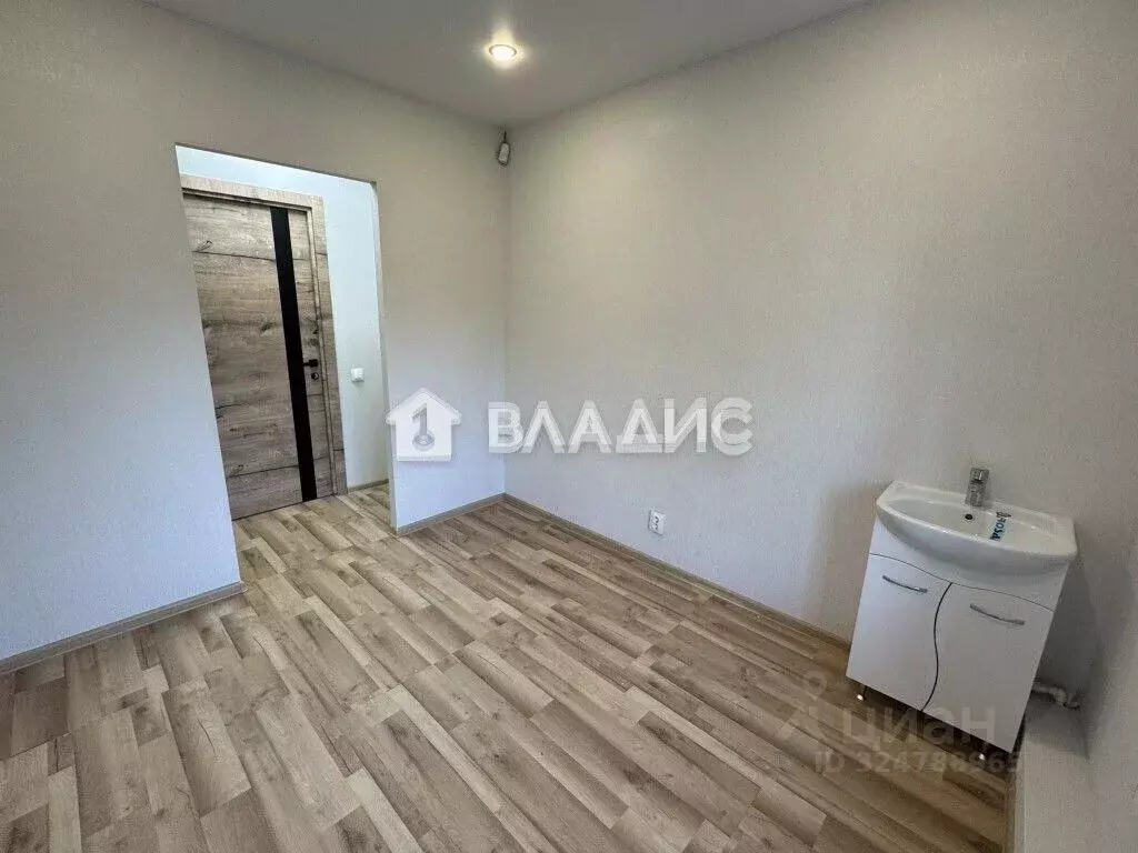 Офис в Коми, Сыктывкар Колхозная ул., 38/6 (11 м) - Фото 1