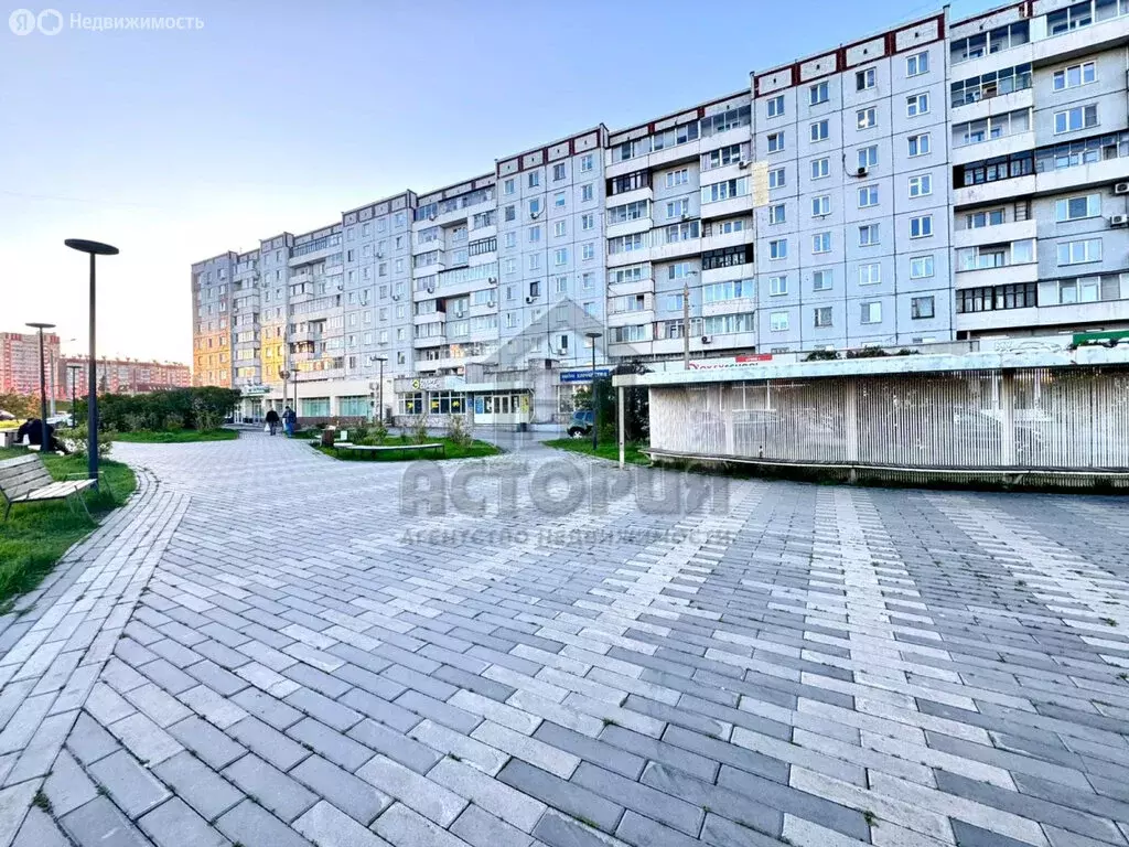 3-комнатная квартира: Красноярск, улица Копылова, 76 (66.2 м) - Фото 1