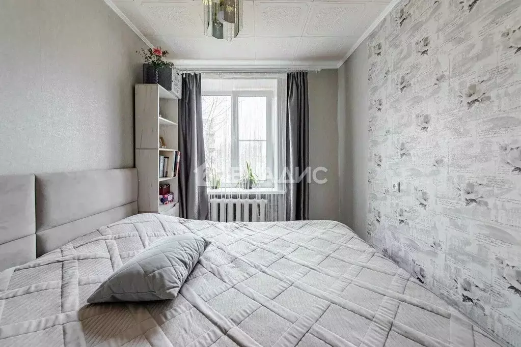 2-к кв. Санкт-Петербург ул. Ленсовета, 67К2 (42.5 м) - Фото 0