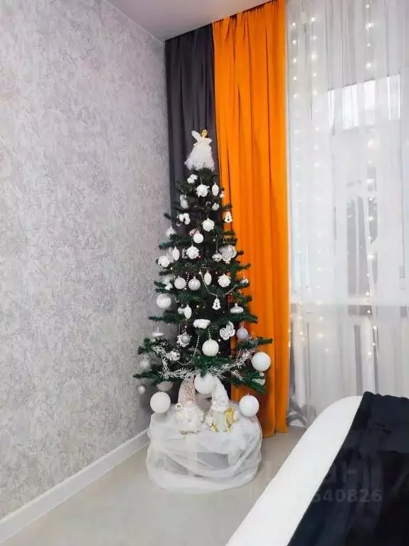 1-к кв. Псковская область, Псков Октябрьский просп., 19Б (40.0 м) - Фото 2