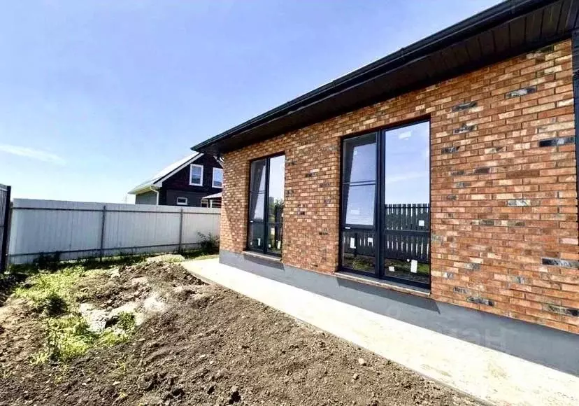 Дом в Адыгея, Тахтамукайский район, Старобжегокай аул Адыгейский пер., ... - Фото 2