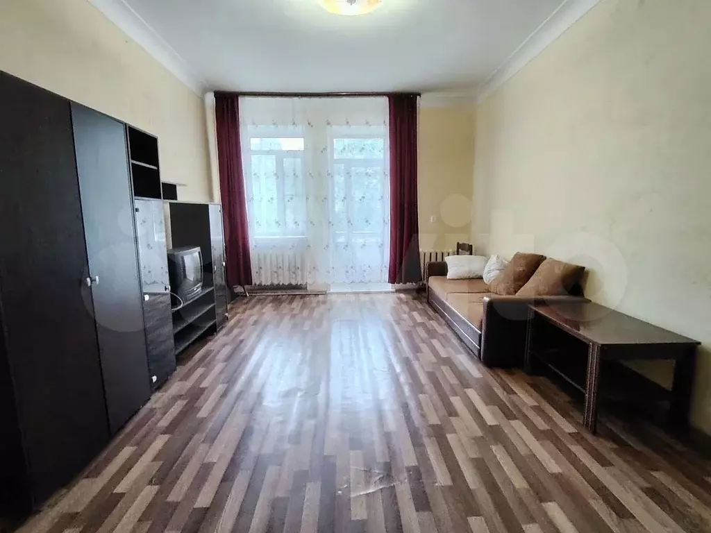 2-к. квартира, 56 м, 2/4 эт. - Фото 0