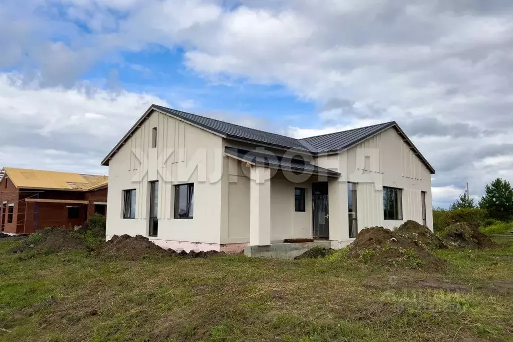 Дом в Новосибирская область, Мошковский район, пос. Октябрьский ул. ... - Фото 1