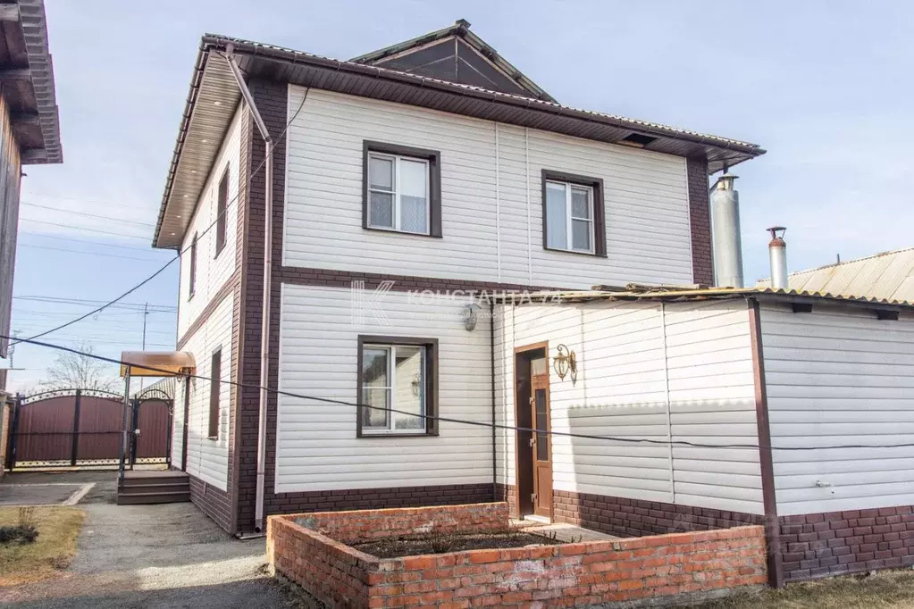 Дом в Челябинская область, Еманжелинск ул. Победы, 141 (156 м) - Фото 2