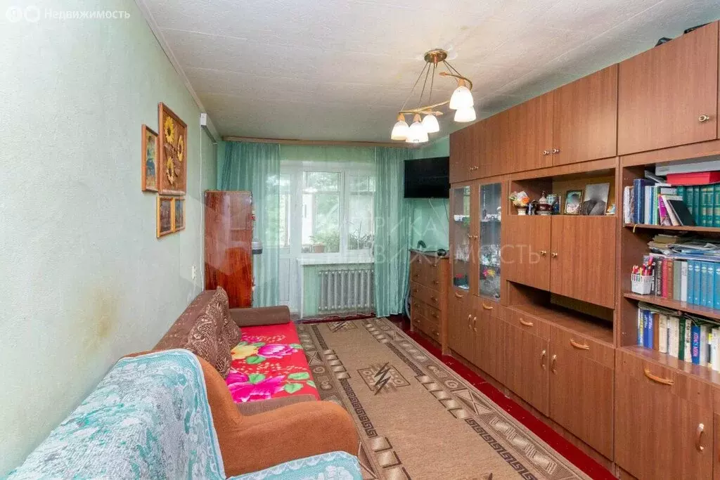 2-комнатная квартира: Тюмень, улица Белинского, 30 (44.3 м) - Фото 1