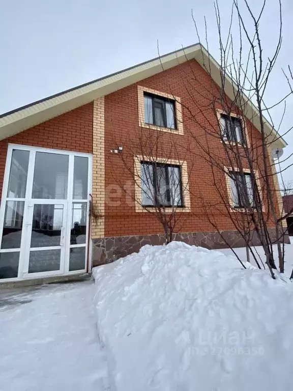 Дом в Башкортостан, Ишимбайский район, Ишеевский сельсовет, д. ... - Фото 1