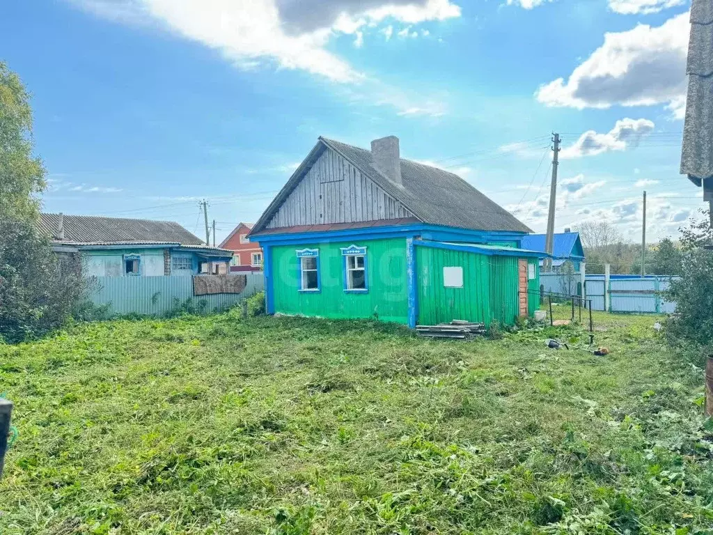 Дом в Башкортостан, Аургазинский район, Батыровский сельсовет, д. ... - Фото 1