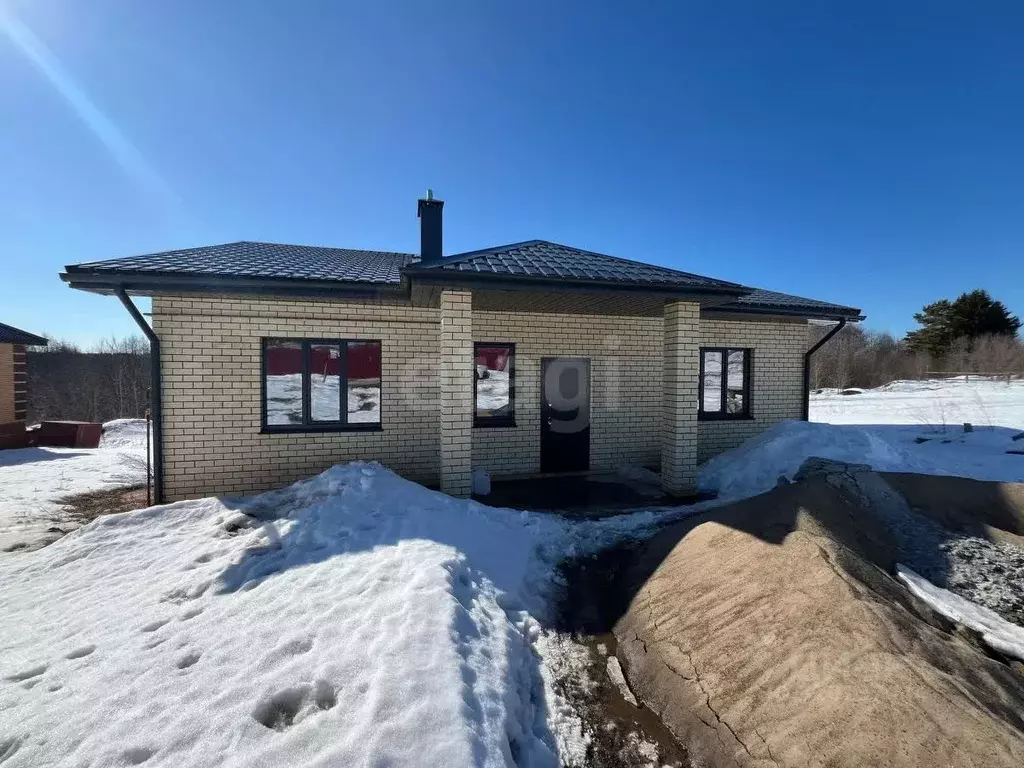 Дом в Удмуртия, Ижевск ул. Четвертая, 2 (100 м) - Фото 0