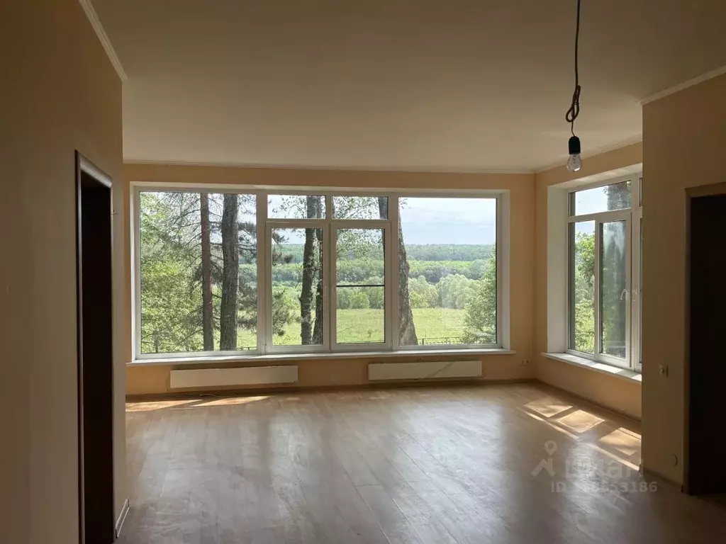 Коттедж в Калужская область, Тарусский район, Алекино с/пос, д. ... - Фото 2