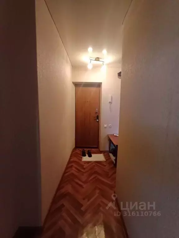1-к кв. Саратовская область, Саратов ул. Имени В.И. Чемодурова, 1 ... - Фото 0