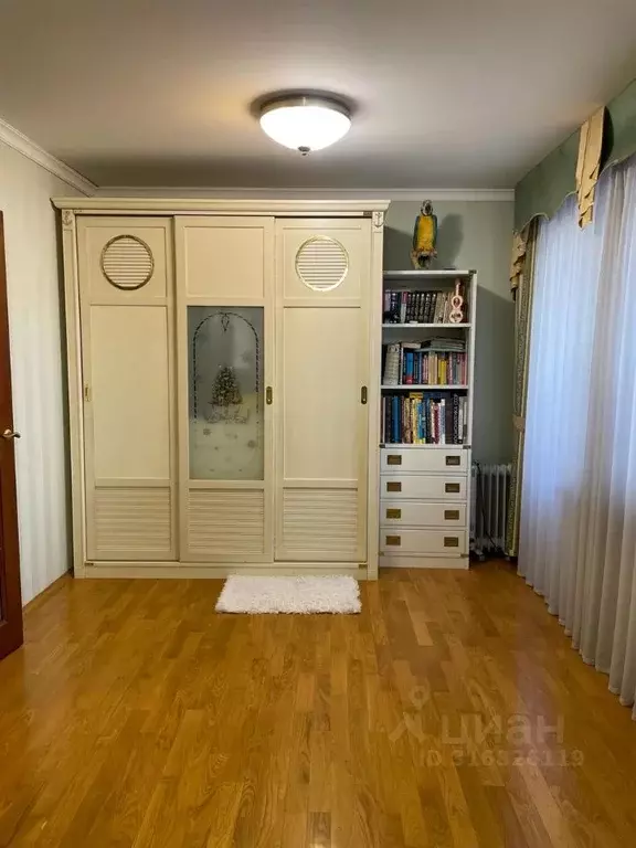 4-к кв. Тульская область, Тула ул. Демонстрации, 1а (197.0 м) - Фото 0