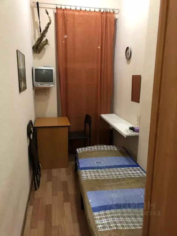 Комната Санкт-Петербург 12-я Васильевского острова линия, 37А - Фото 1