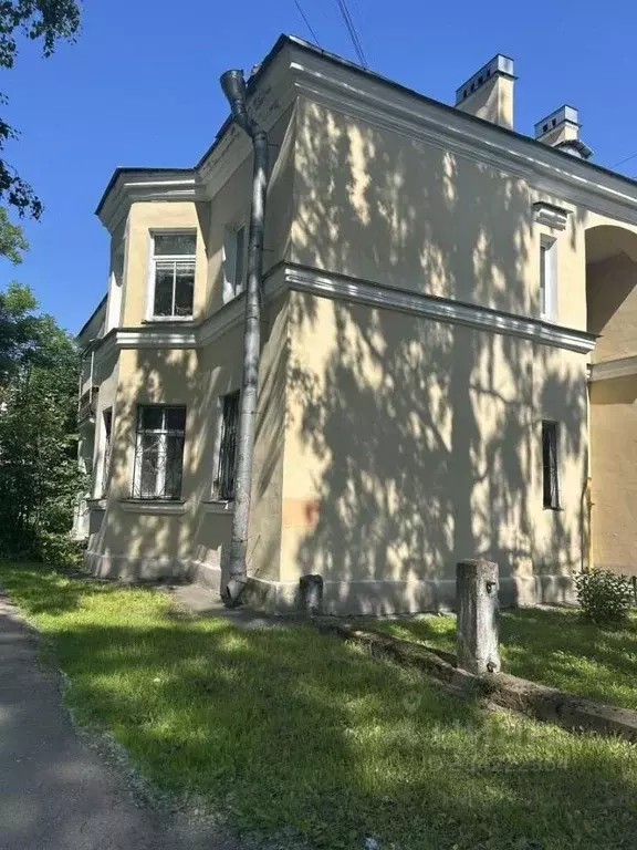3-к кв. Санкт-Петербург пос. Металлострой, Садовая ул., 5 (69.0 м) - Фото 0