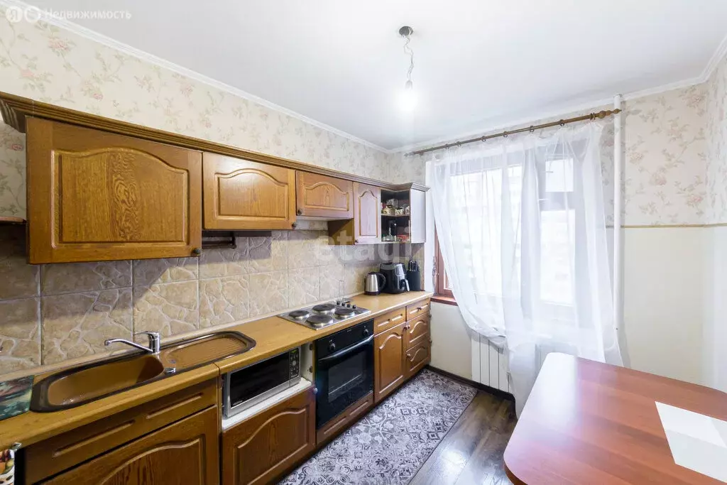3-комнатная квартира: Тюмень, улица Мельникайте, 127А (70.3 м) - Фото 2