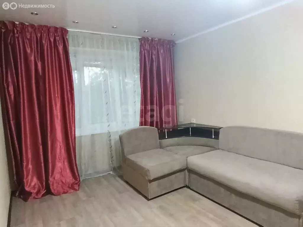 2-комнатная квартира: Черногорск, улица Калинина, 26 (46.2 м) - Фото 1
