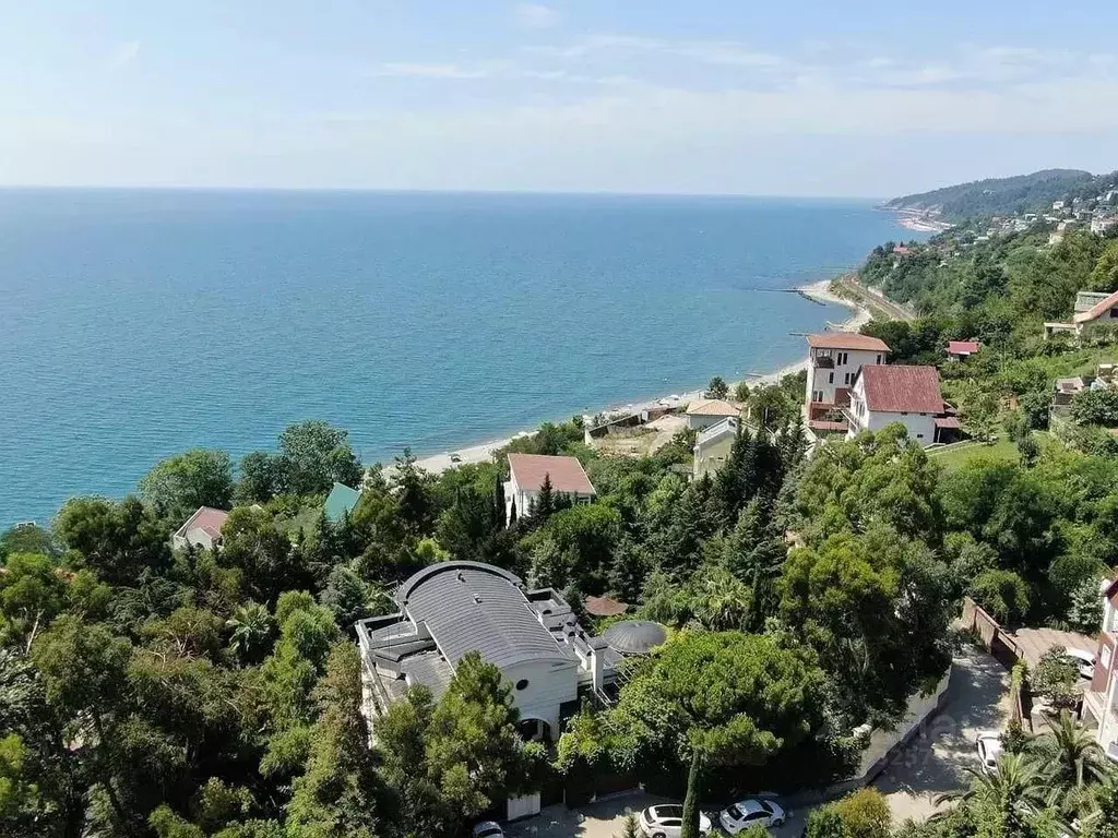 Дом в Краснодарский край, Сочи Новороссийское ш., 38 (800 м) - Фото 1