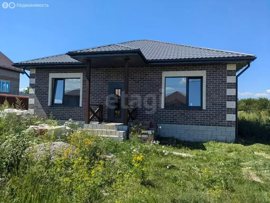 Дом в село Пушкарное, Ратная улица (100 м) - Фото 1