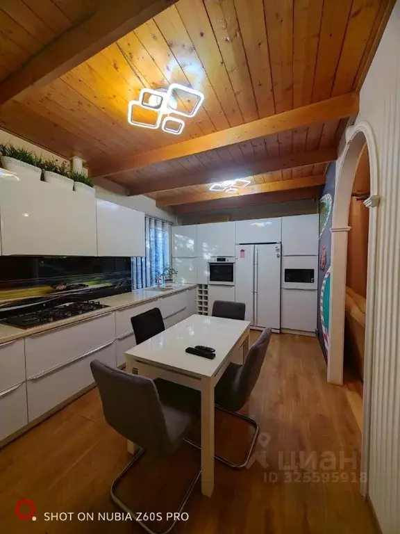 Дом в Краснодарский край, Краснодар ул. Сечевая (160 м) - Фото 1