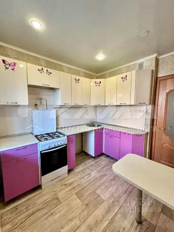 2-к кв. Татарстан, Набережные Челны ул. Шамиля Усманова, 89 (44.1 м) - Фото 0