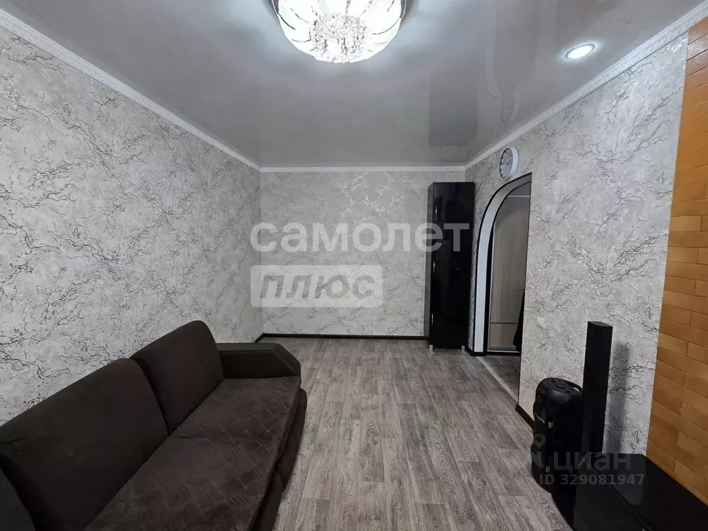 2-к кв. Башкортостан, Мелеуз ул. 50 лет ВЛКСМ, 43 (56.3 м) - Фото 2