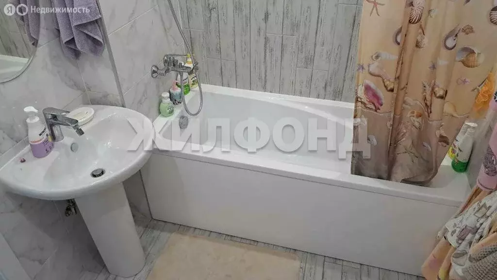 3-комнатная квартира: Новосибирск, Красный проспект, 323/4 (110.9 м) - Фото 1