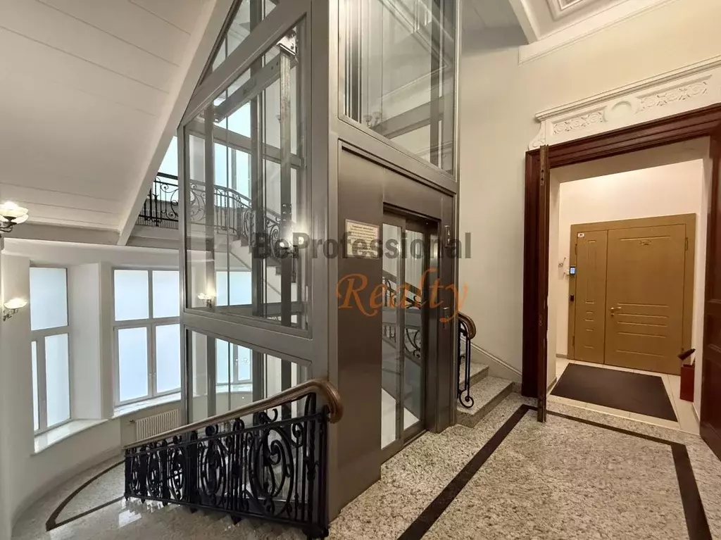 Офис в Москва ул. Большая Лубянка, 5 (130 м) - Фото 2