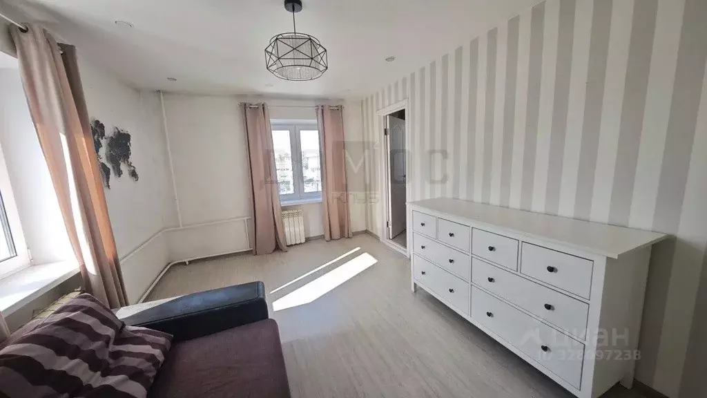 2-к кв. Свердловская область, Екатеринбург ул. Учителей, 6 (48.1 м) - Фото 2