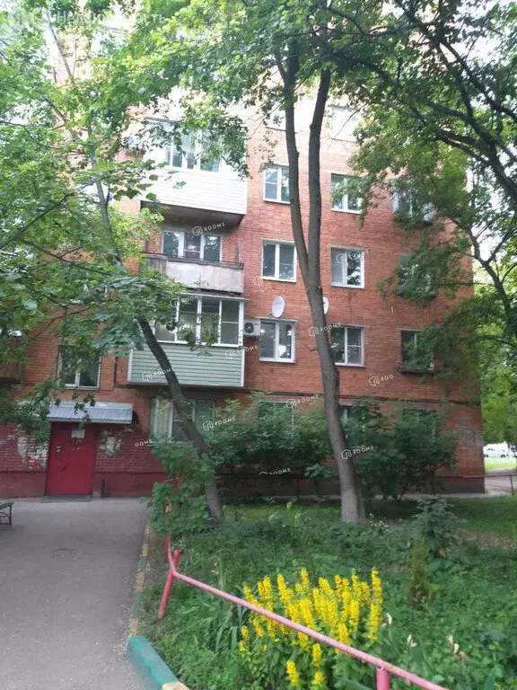 3-комнатная квартира: Тула, улица Кирова, 28 (61.2 м) - Фото 0