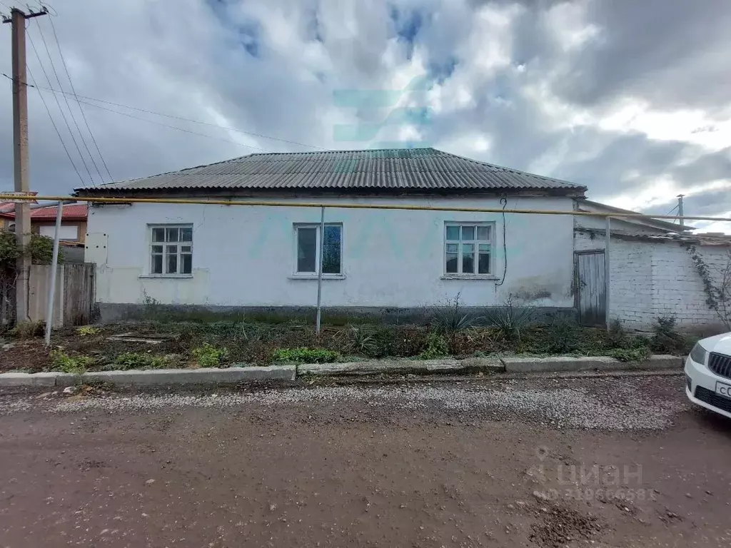 Помещение свободного назначения в Крым, Симферополь ул. Братьев ... - Фото 0