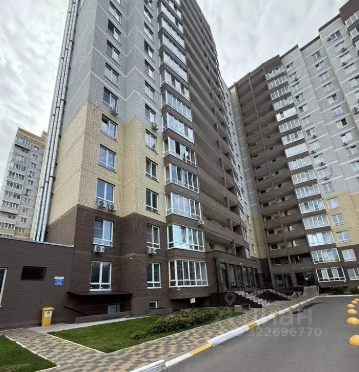 2-к кв. Брянская область, Брянск Степная ул., 2В (71.1 м) - Фото 1