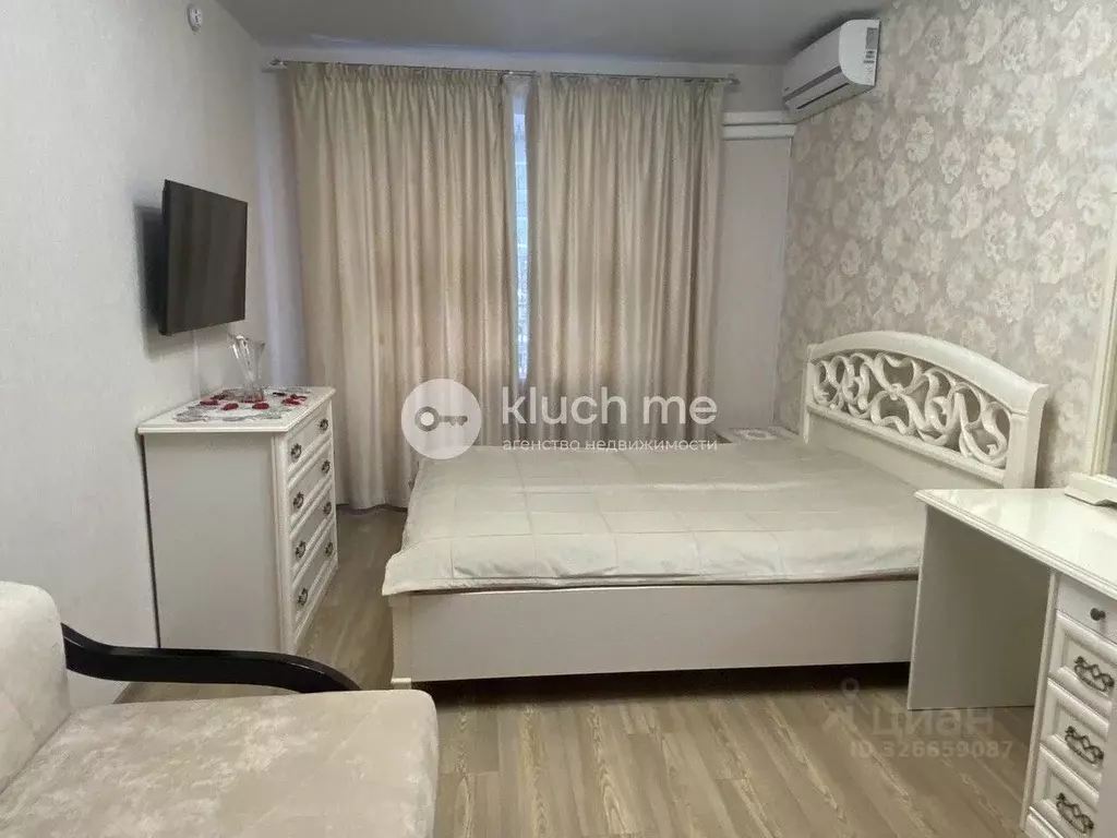 1-к кв. Татарстан, Казань ул. Рауиса Гареева, 100 (35.0 м) - Фото 1