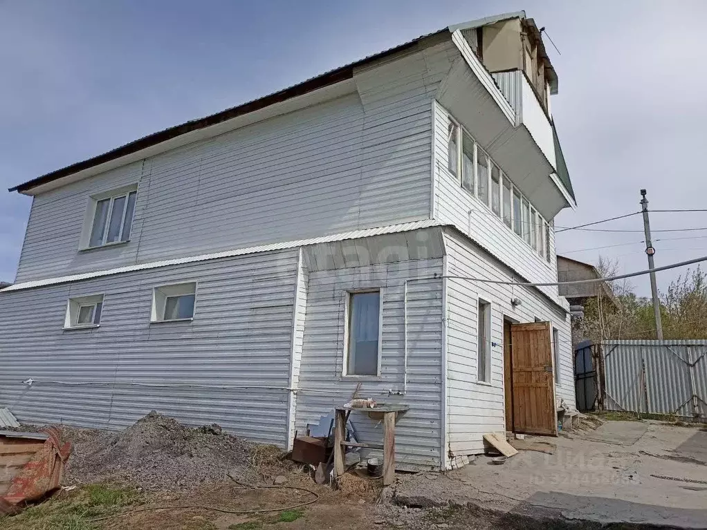 Дом в Кемеровская область, Кемерово пос. Комиссарово, ул. 3-я ... - Фото 1