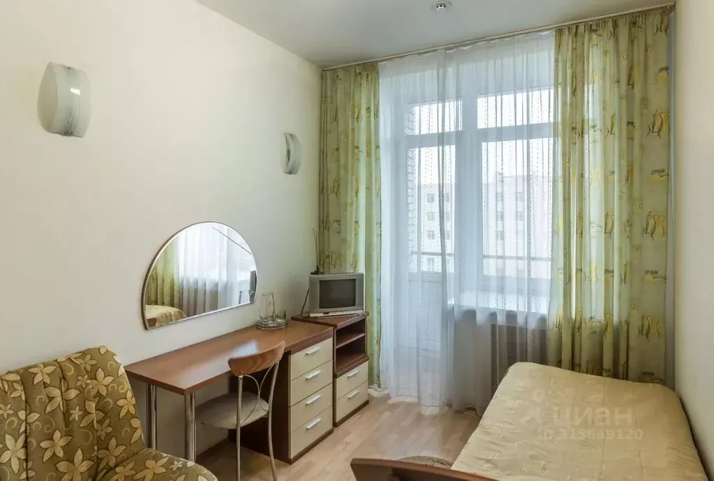 Комната Удмуртия, Ижевск ул. Ленина, 132 (15.0 м) - Фото 1