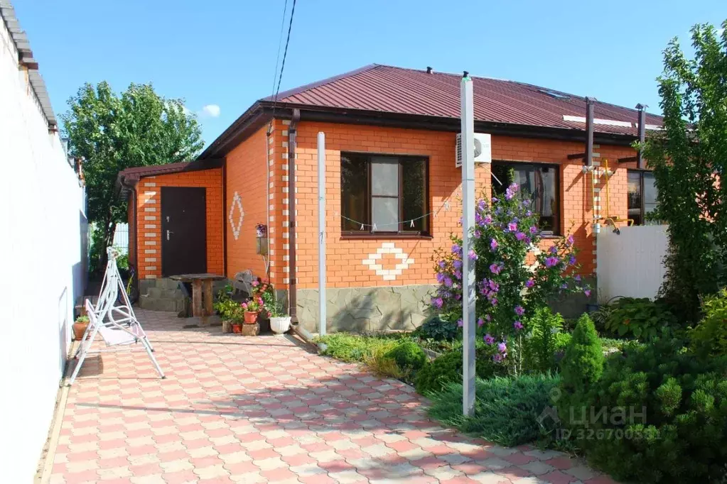 Дом в Ростовская область, Волгодонск Лазоревый просп. (84 м) - Фото 0