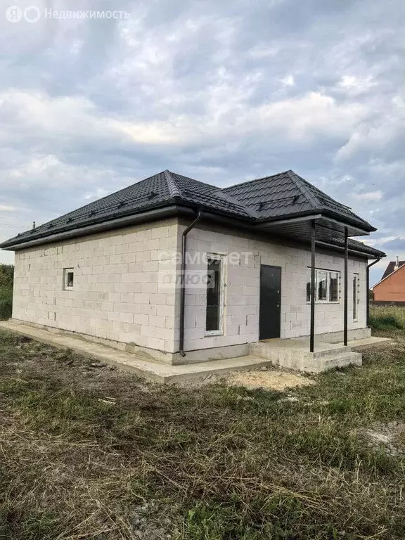 Дом в Боринское, улица Дзержинского (110 м) - Фото 0