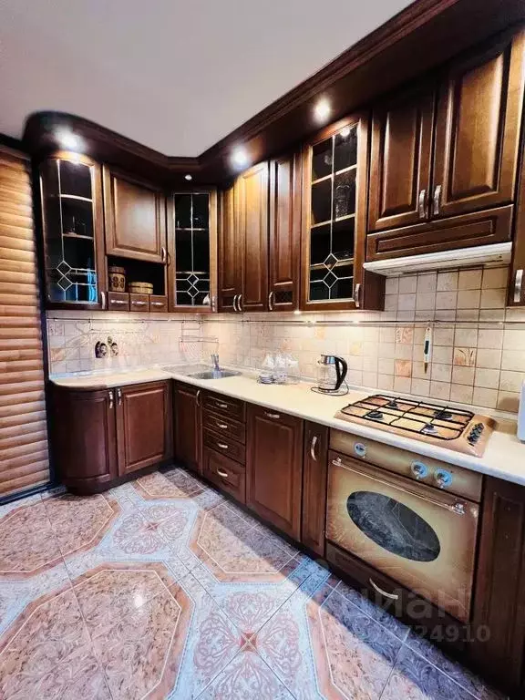 3-к кв. Омская область, Омск ул. Масленникова, 70 (75.0 м) - Фото 1