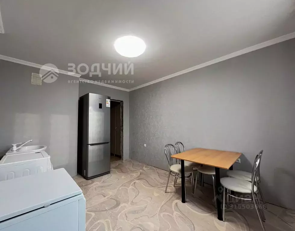 1-к кв. Чувашия, Чебоксары Альгешево мкр, ул. Болгарстроя, 11 (53.9 м) - Фото 0