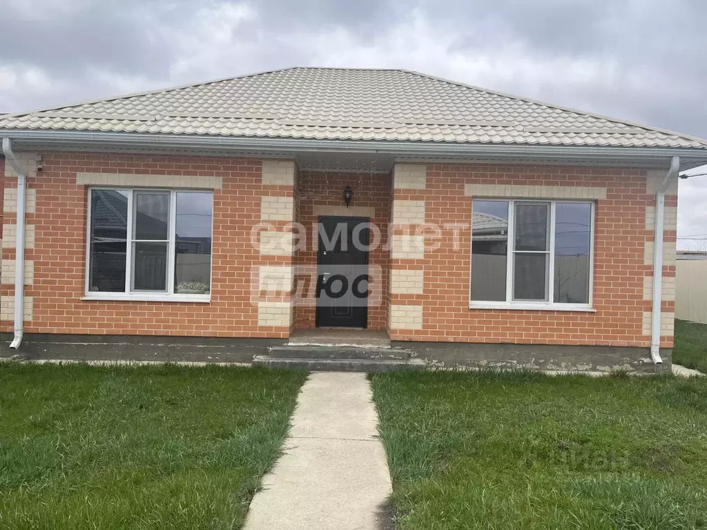 Дом в Краснодарский край, Краснодар пос. Российский, ул. Бестужевская, ... - Фото 1