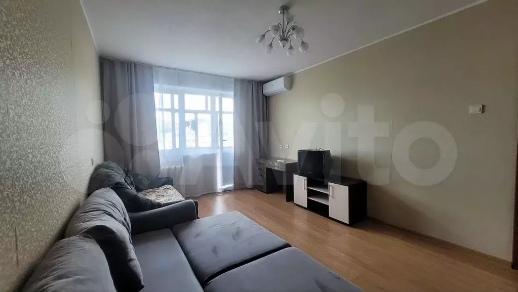 1-к. квартира, 40 м, 5/10 эт. - Фото 0