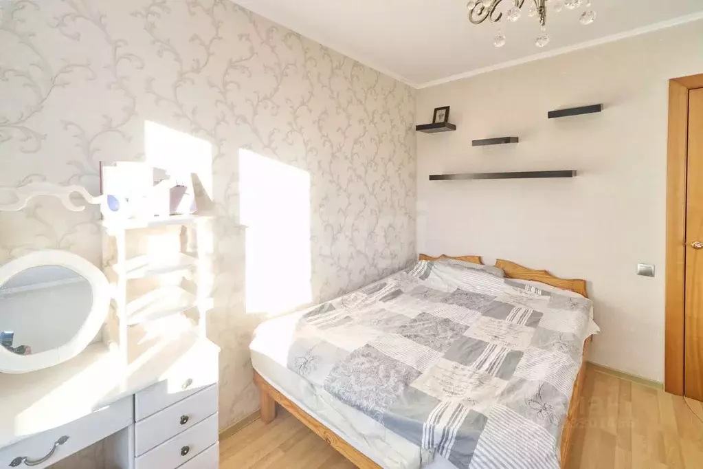 3-к кв. Кемеровская область, Кемерово просп. Ленина, 55б (98.5 м) - Фото 1