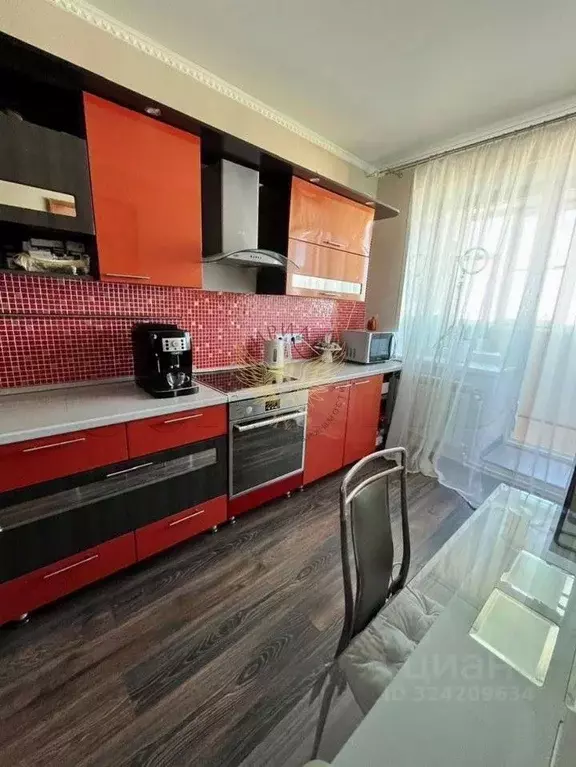 3-к кв. Белгородская область, Старый Оскол Дубрава мкр, 3 кв-л, 35 ... - Фото 1