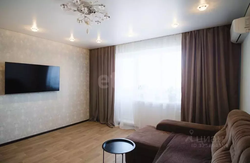 3-к кв. Хабаровский край, Комсомольск-на-Амуре просп. Победы, 33к5 ... - Фото 1